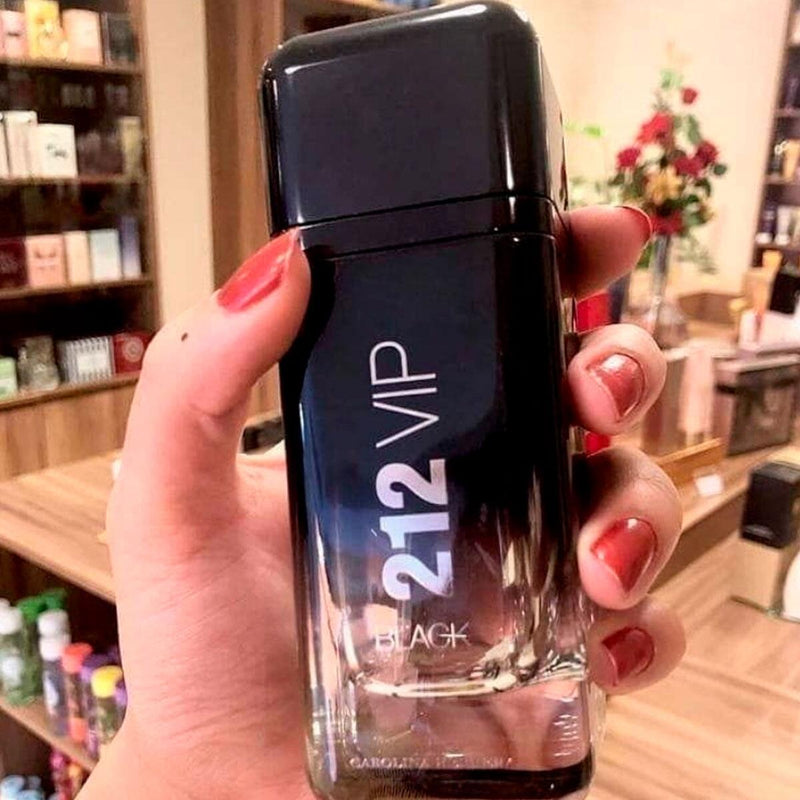 13 - 5 PERFUMES + REGALO (Bleu de chanel, Sauvage, Invictus Black, 212 Black, 1 million +perfumero)