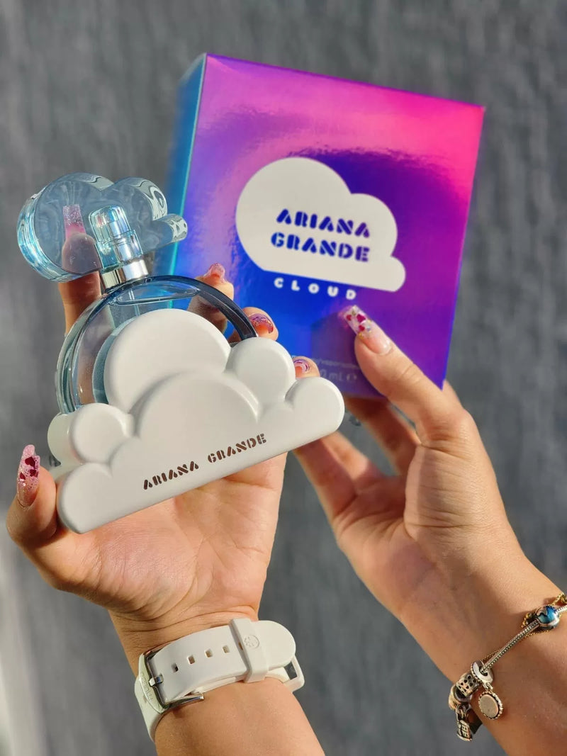11 - 4 PERFUMES + 1 REGALO (Thank u next+chanel 5+cloud+scandal dama)