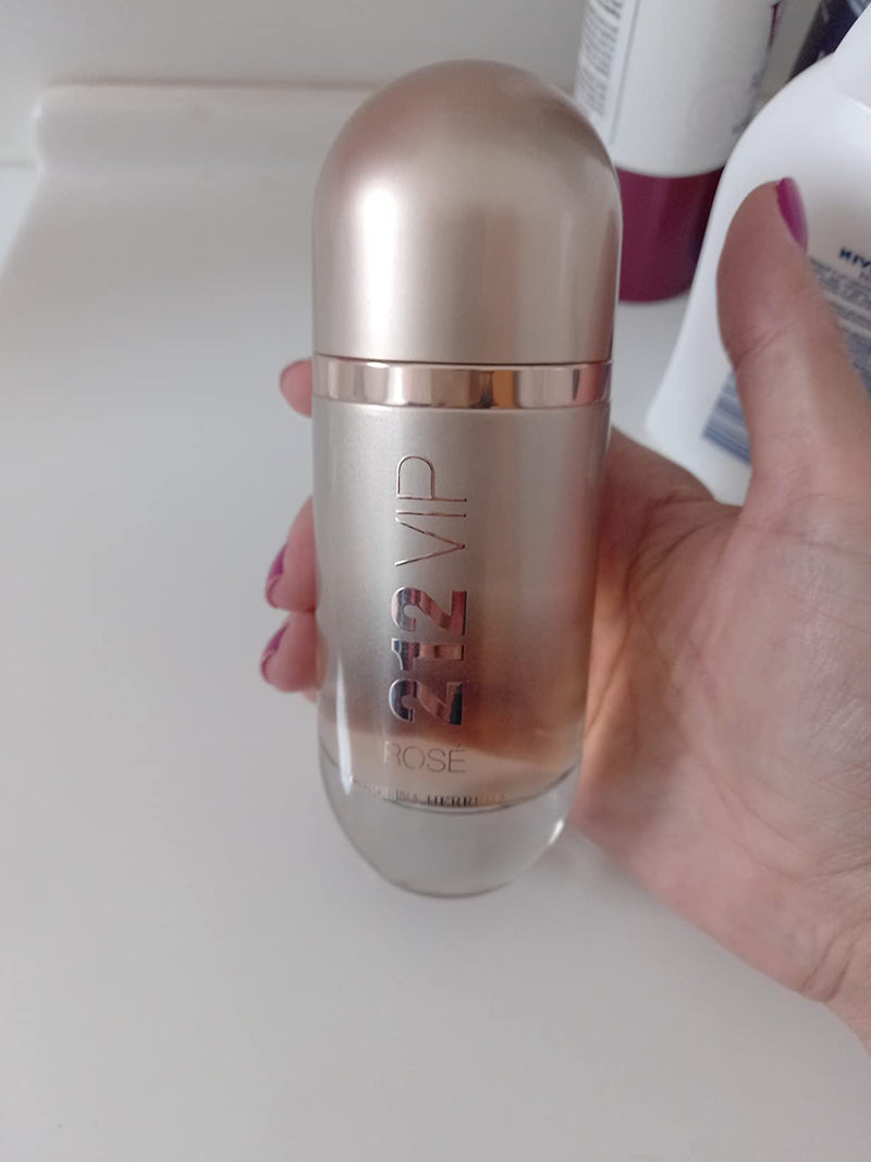 38 - 4 PERFUMES + 1 REGALO (212 rosé - Yara - Amber +  khamrah + Perfumero)