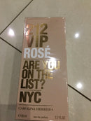 38 - 4 PERFUMES + 1 REGALO (212 rosé - Yara - Amber +  khamrah + Perfumero)