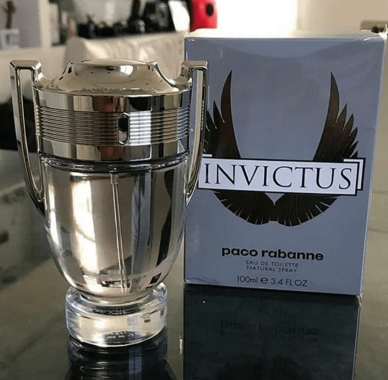 15- 5 PERFUMES + 1 REGALO (Eros+bleu+ sauvage+invictus+club de nuit + perfumero)