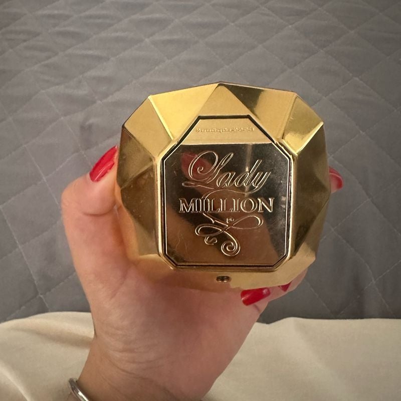 07 - 4 PERFUMES + REGALO (Olympea+Good girl+lady m+jp le belle)