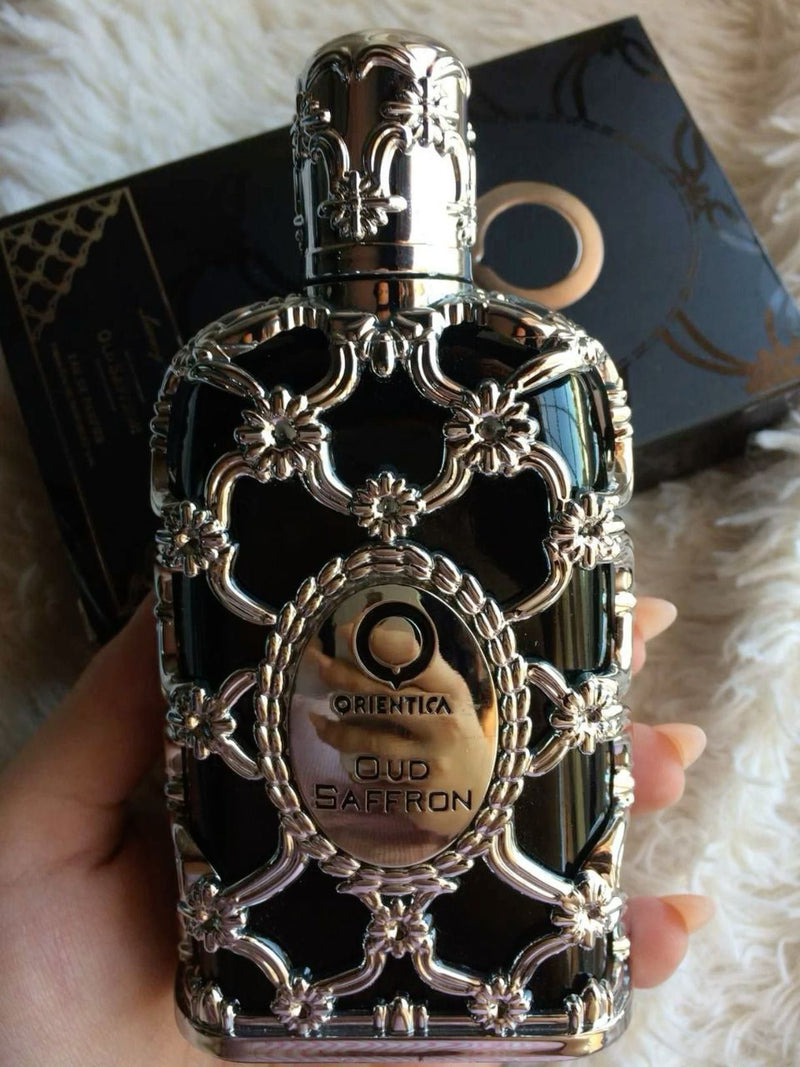 17 - 4 PERFUMES + 1 REGALO (Club de nuit+oud saffron+asad+bharara)