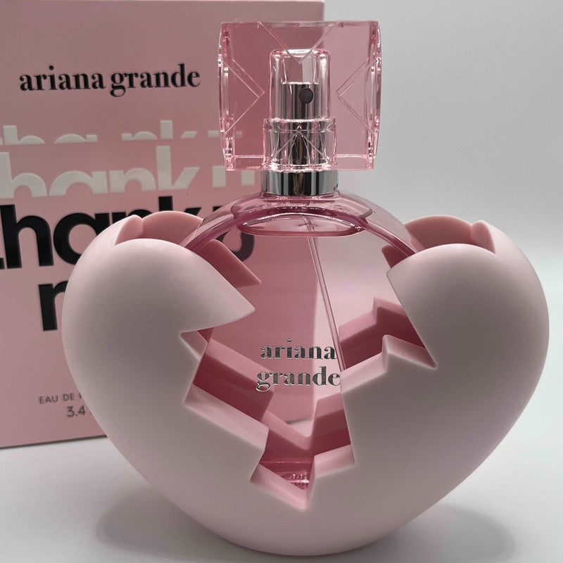 11 - 4 PERFUMES + 1 REGALO (Thank u next+chanel 5+cloud+scandal dama)