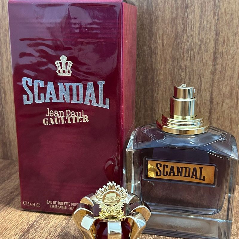 21 - 4 PERFUMES + REGALO (Khamrah -  Montale -Scandal -Asad + Perfumero)