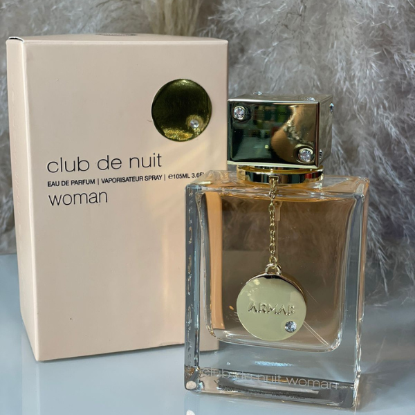36 - 4 PERFUMES + 1 REGALO (Club+ Yara Candy+ ublime+Amber + Perfumero)