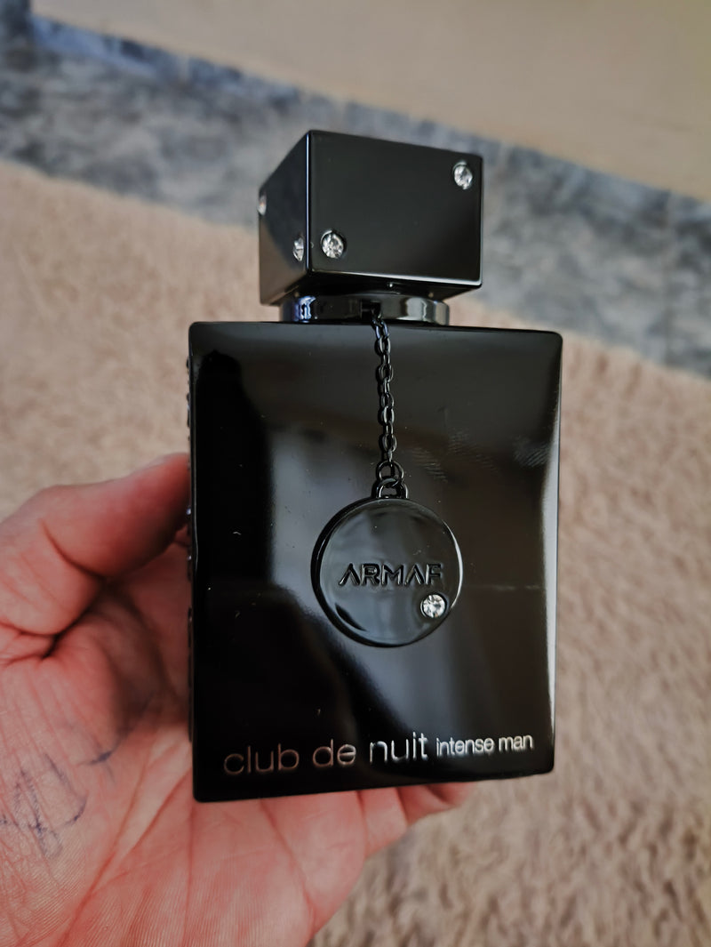 15- 5 PERFUMES + 1 REGALO (Eros+bleu+ sauvage+invictus+club de nuit + perfumero)