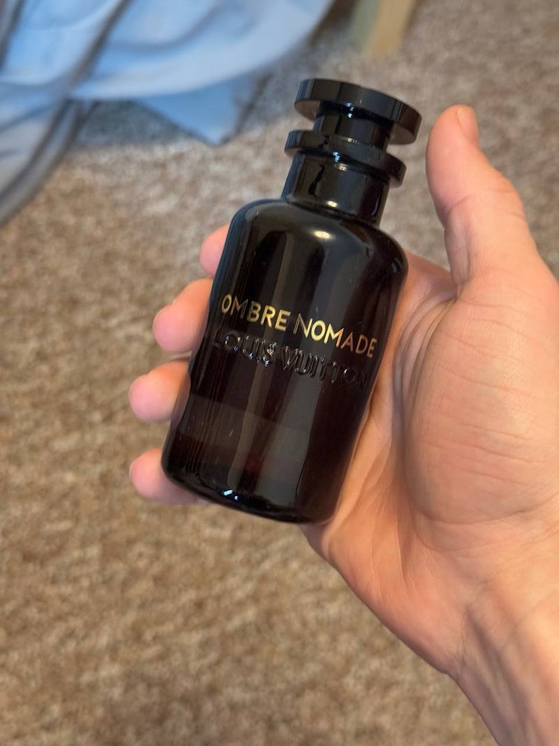 24 - 4 PERFUMES + REGALO (Invictus+ombre nomade+haramain+santal 33)